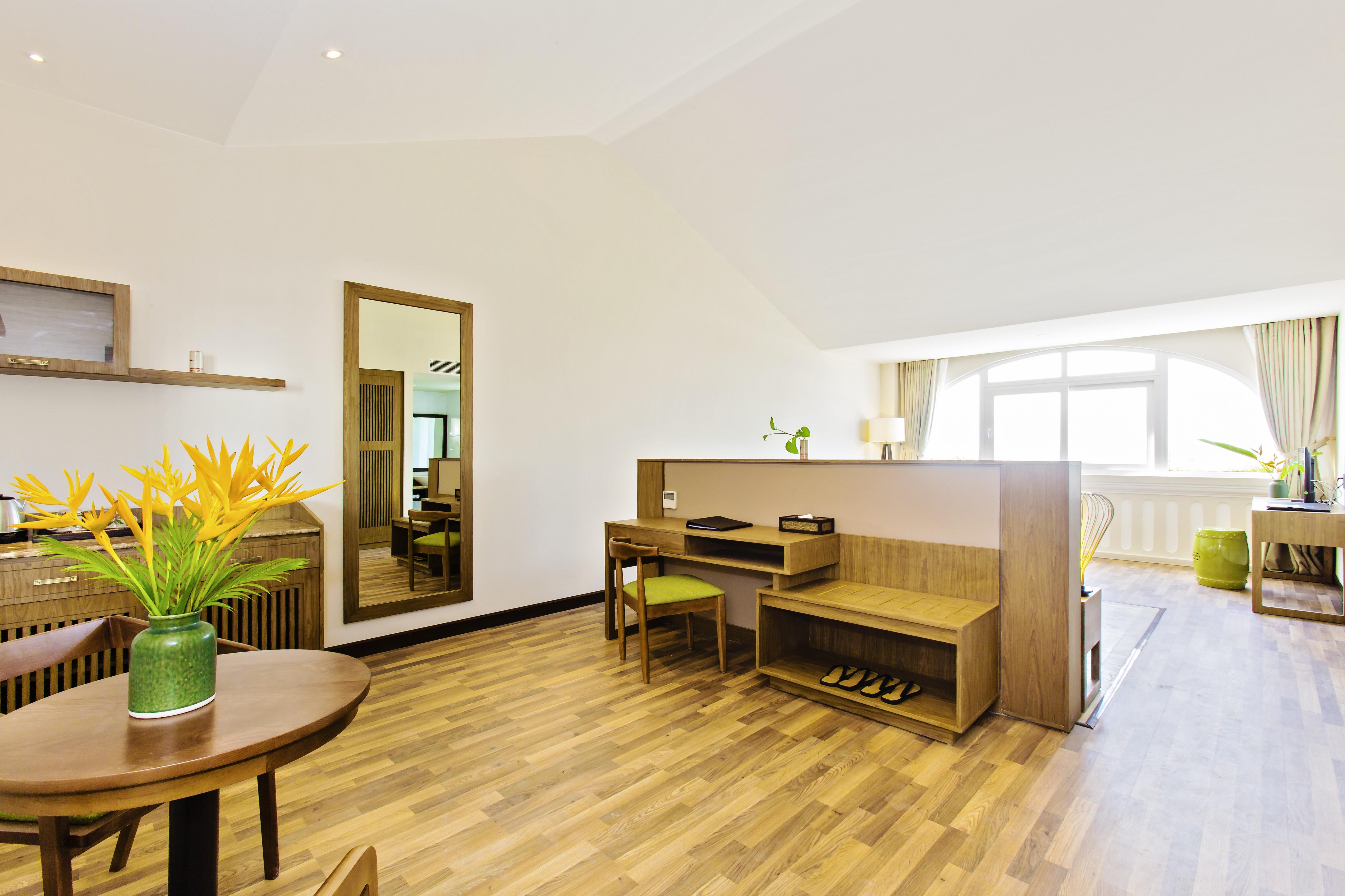 Lasenta Boutique Hoian Khách sạn 4*